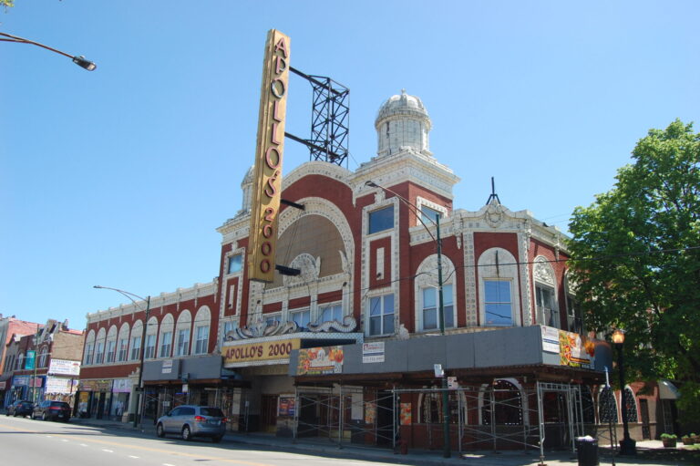 Apollo's 2000: A Family's Mission to Landmark a Little Village Icon ...